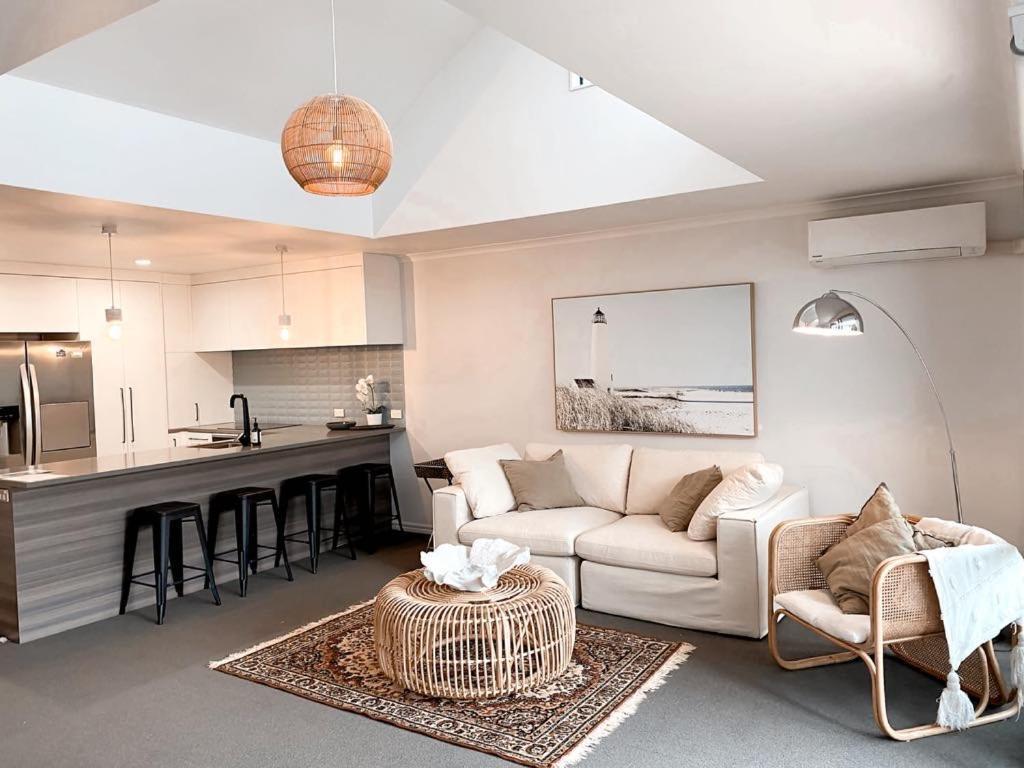 Sea Breeze 3 Bedroom Apartment Mount Maunganui Kültér fotó